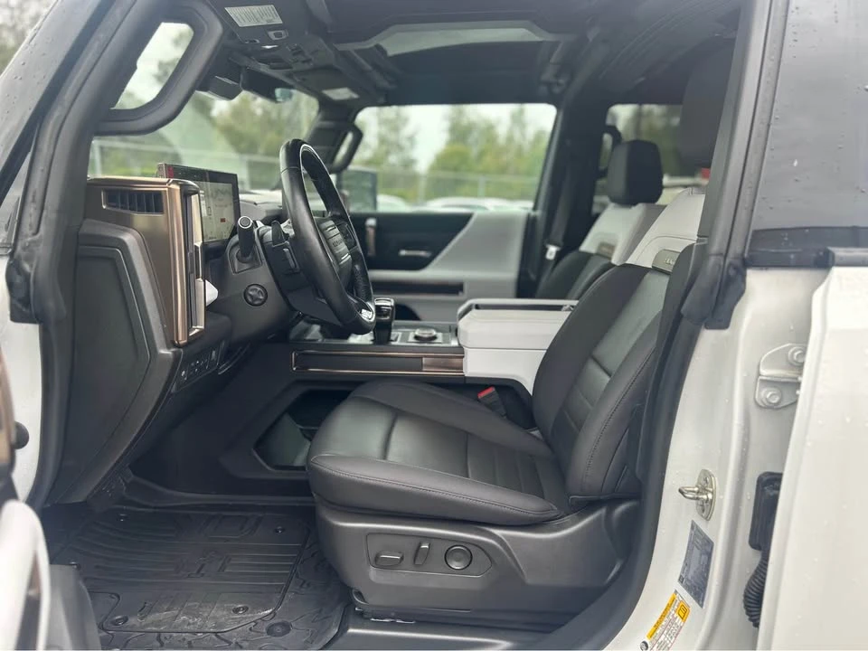 2025 GMC Hummer EV - Image 7 of 20