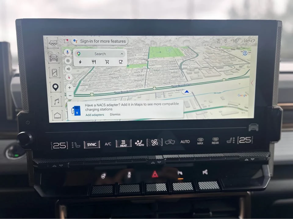 2025 GMC Hummer EV - Image 15 of 20