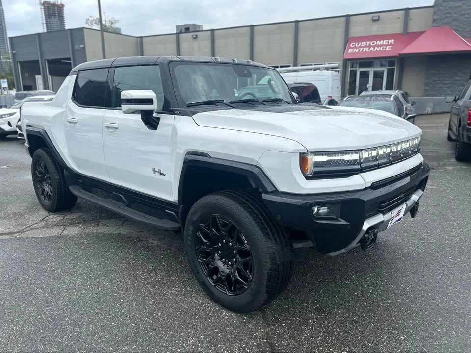 2025 GMC Hummer EV - Image 3 of 20