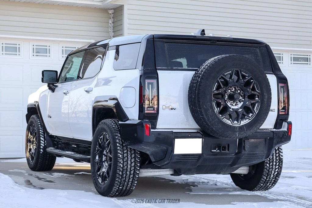 2025 GMC Hummer EV - Image 6 of 12