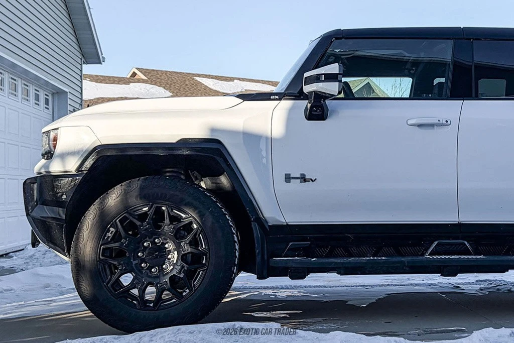 2025 GMC Hummer EV - Image 4 of 12