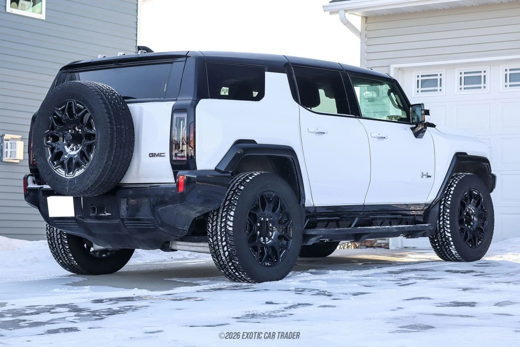 2025 GMC Hummer EV - Image 8 of 12