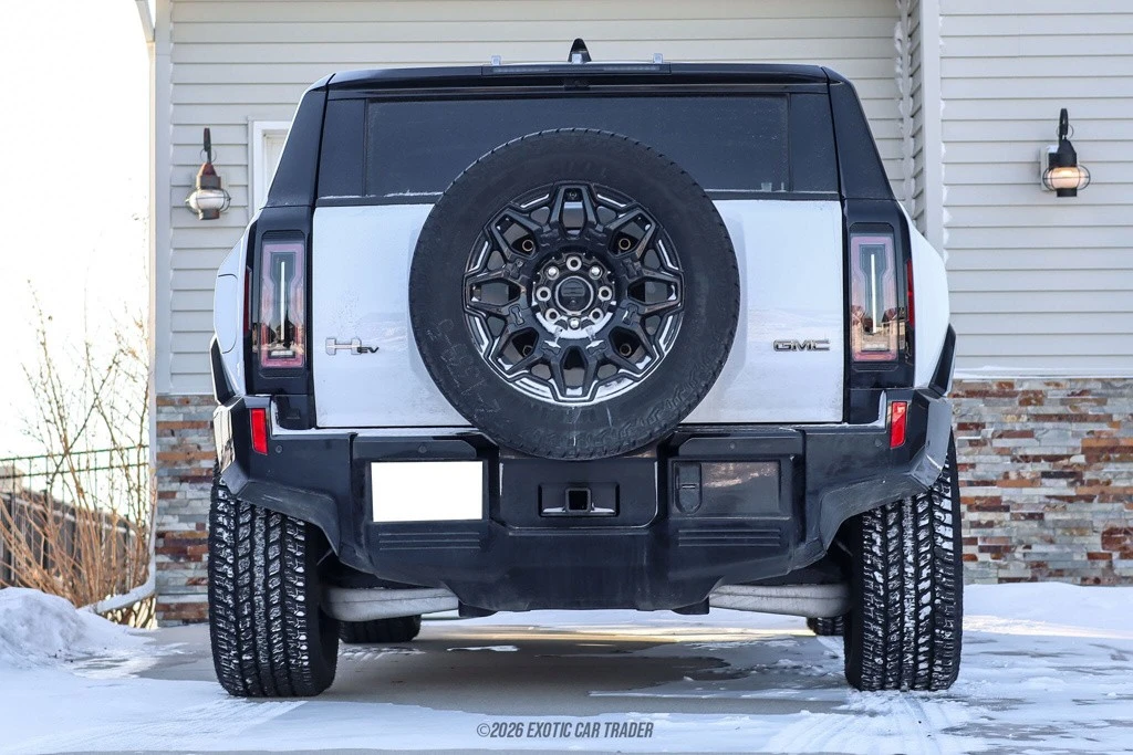 2025 GMC Hummer EV - Image 7 of 12