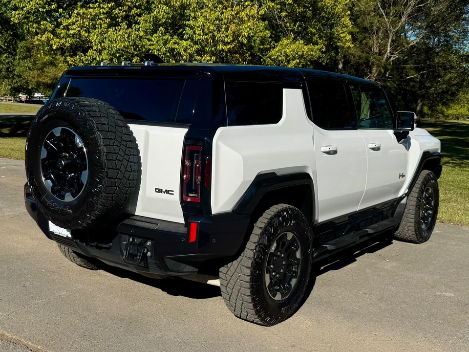 2025 GMC Hummer EV - Image 3 of 21