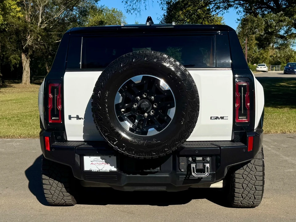 2025 GMC Hummer EV - Image 6 of 21