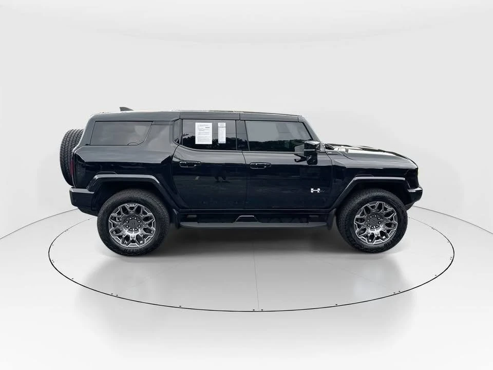 2025 GMC Hummer EV - Image 8 of 20