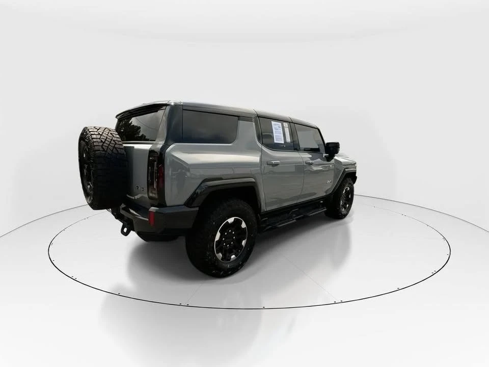 2025 GMC Hummer EV - Image 7 of 20