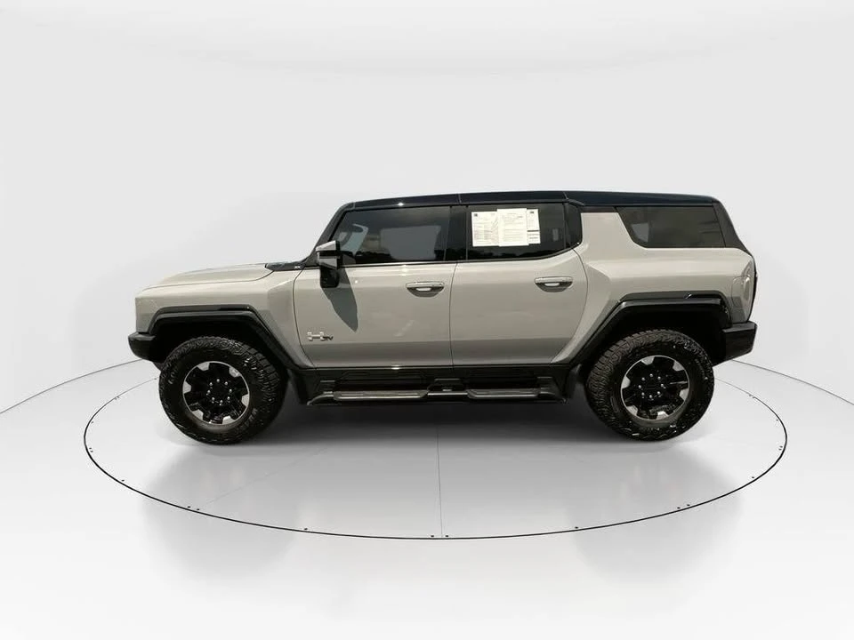 2025 GMC Hummer EV - Image 4 of 20