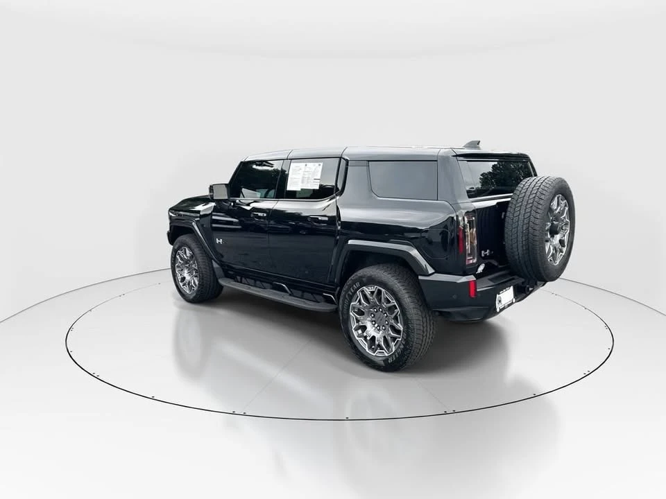 2025 GMC Hummer EV - Image 5 of 20