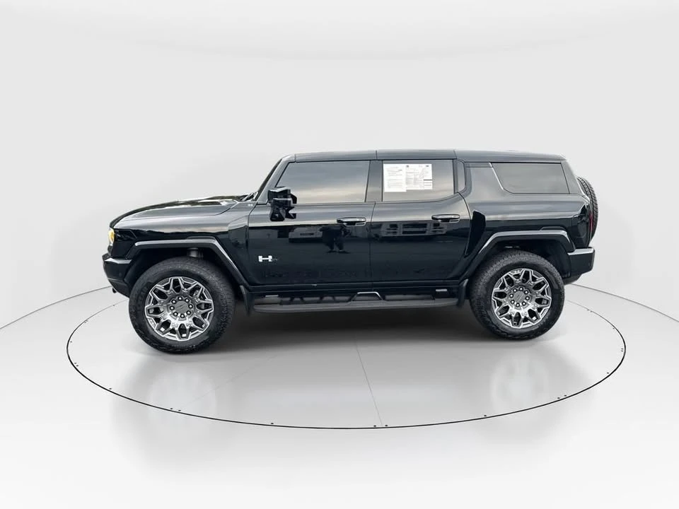2025 GMC Hummer EV - Image 4 of 20