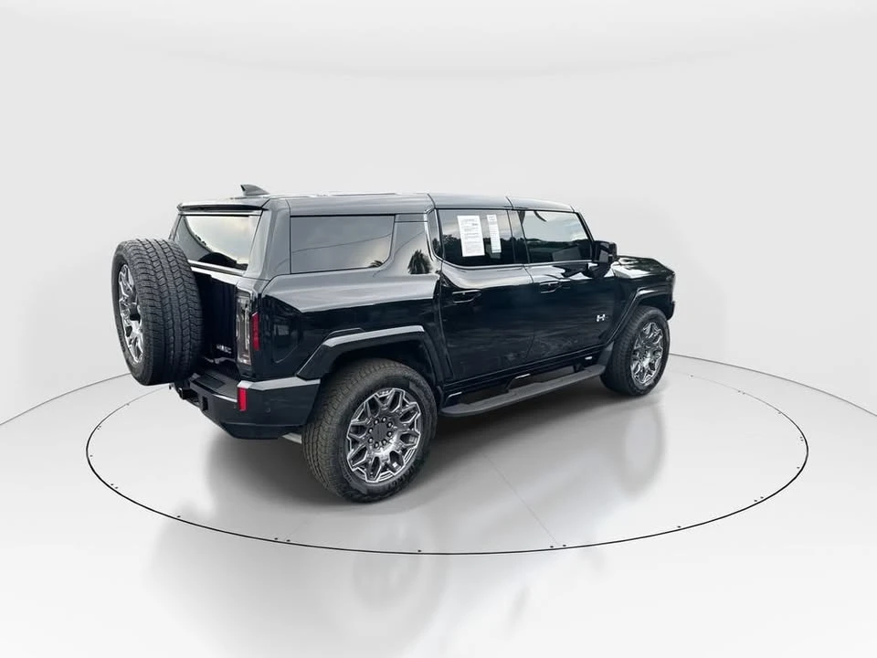 2025 GMC Hummer EV - Image 7 of 20