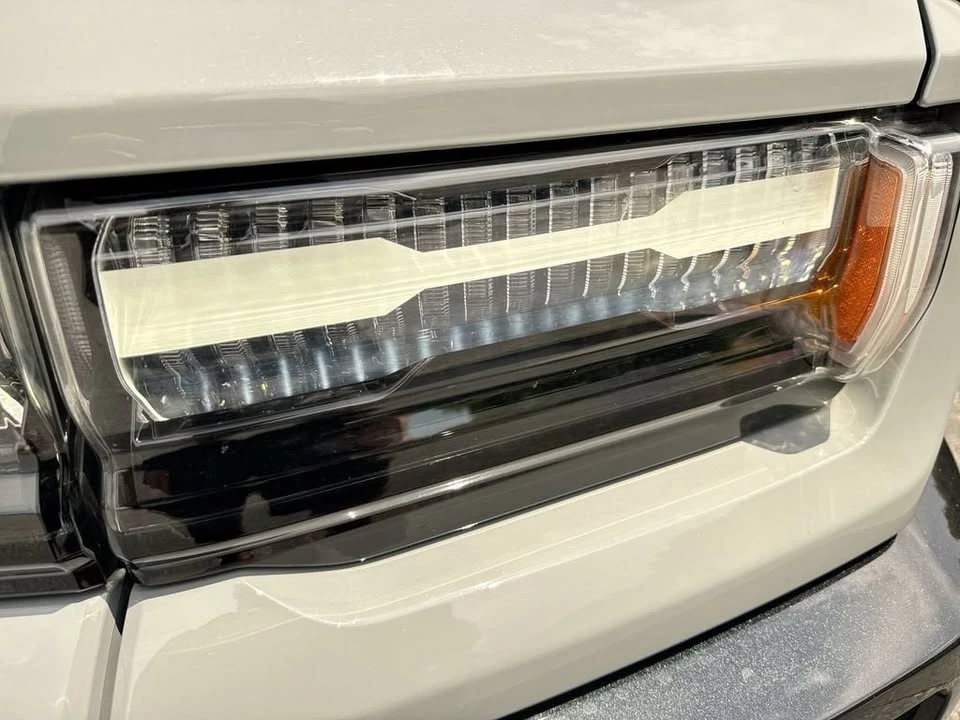 2025 GMC Hummer EV - Image 9 of 20