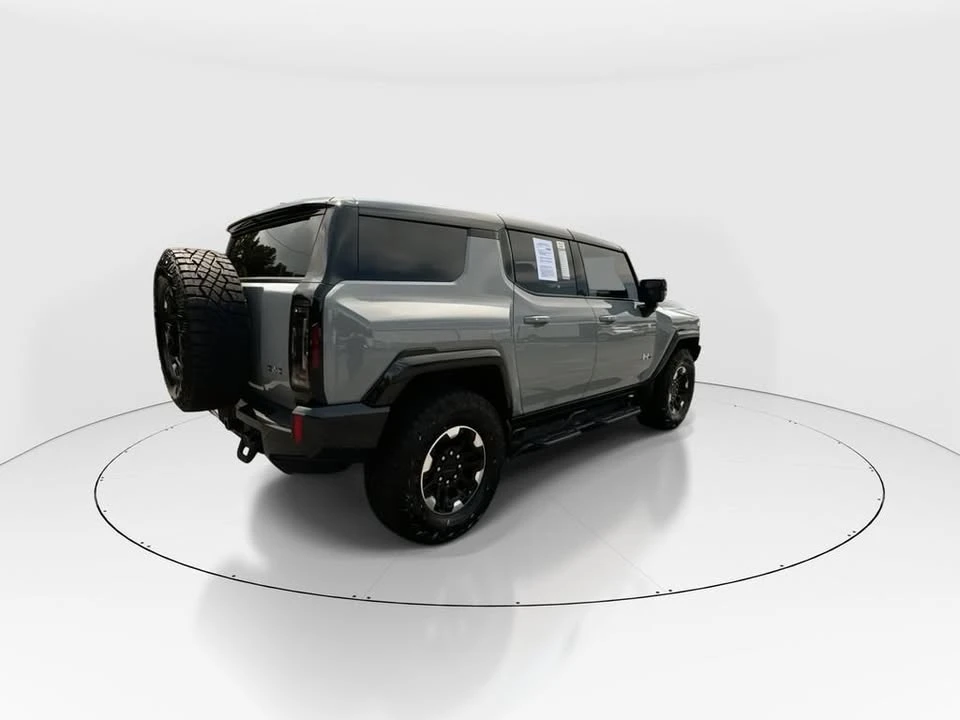 2025 GMC Hummer EV - Image 7 of 20