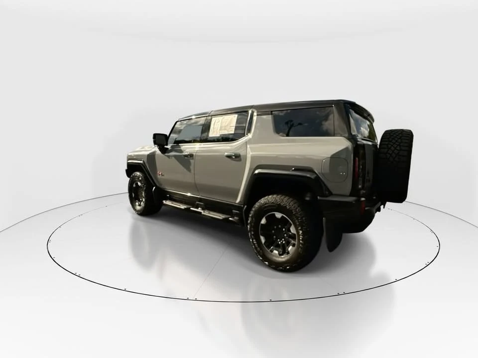 2025 GMC Hummer EV - Image 5 of 20