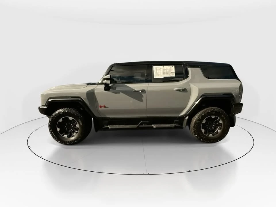 2025 GMC Hummer EV - Image 4 of 20