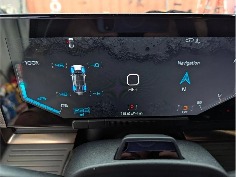 2025 GMC Hummer EV - Image 20 of 20
