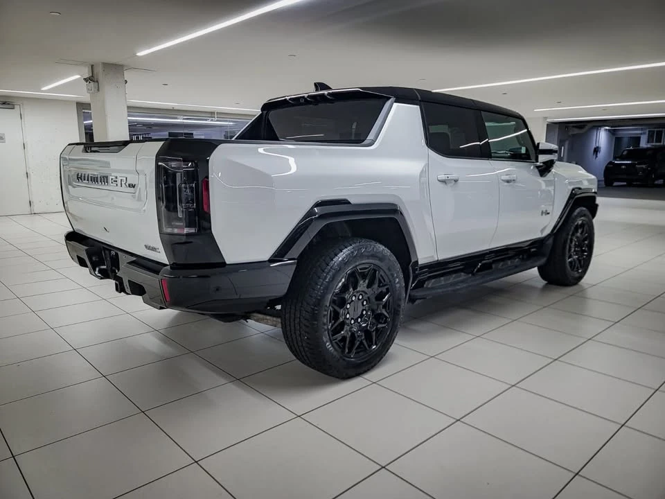 2025 GMC Hummer EV - Image 6 of 20