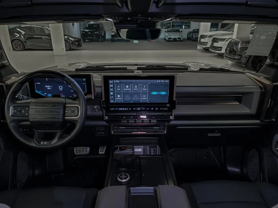 2025 GMC Hummer EV - Image 18 of 20