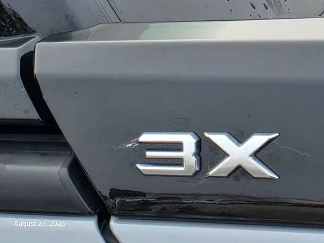 2025 GMC Hummer EV - Image 12 of 20