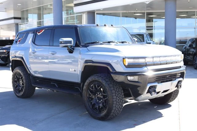 2025 GMC Hummer EV - Image 8 of 20