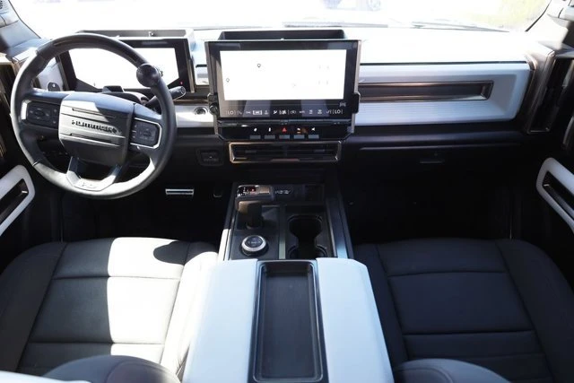 2025 GMC Hummer EV - Image 19 of 20
