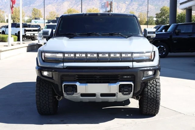 2025 GMC Hummer EV - Image 9 of 20