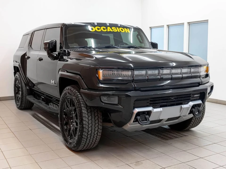 2025 GMC Hummer EV - Image 10 of 20