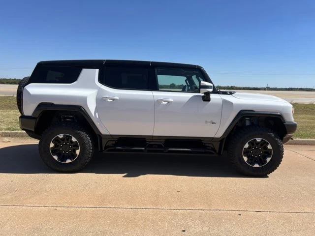 2025 GMC Hummer EV - Image 2 of 20
