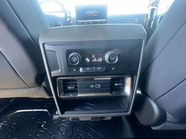 2025 GMC Hummer EV - Image 15 of 20