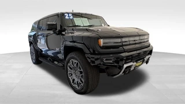 2025 GMC Hummer EV - Image 9 of 20