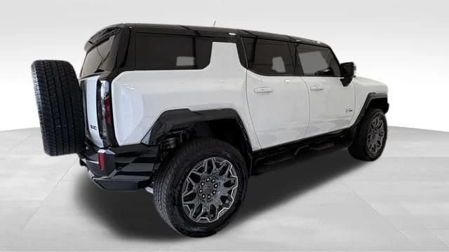 2025 GMC Hummer EV - Image 8 of 20