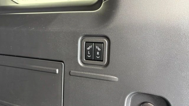 2025 GMC Hummer EV - Image 5 of 20