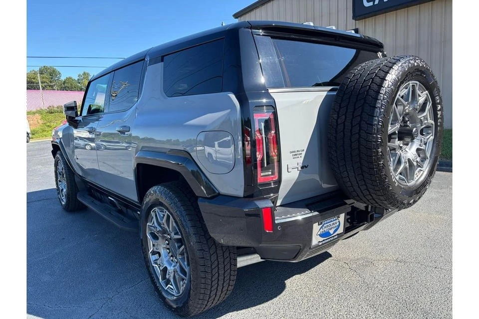 2025 GMC Hummer EV - Image 3 of 20