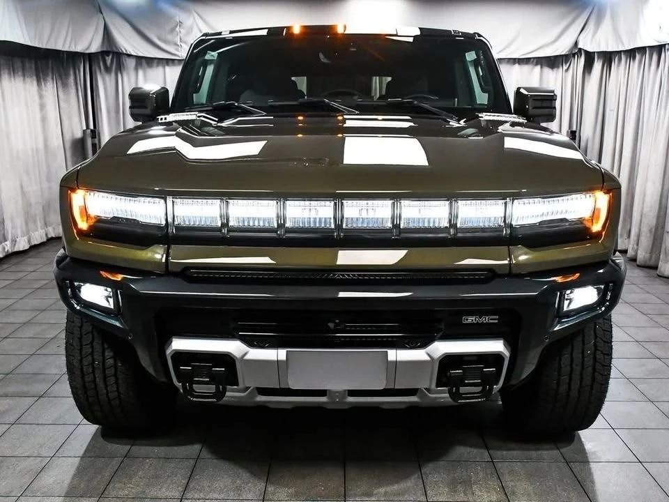 2025 GMC Hummer EV - Image 2 of 20
