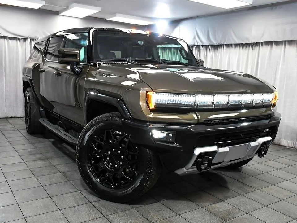 2025 GMC Hummer EV - Image 3 of 20