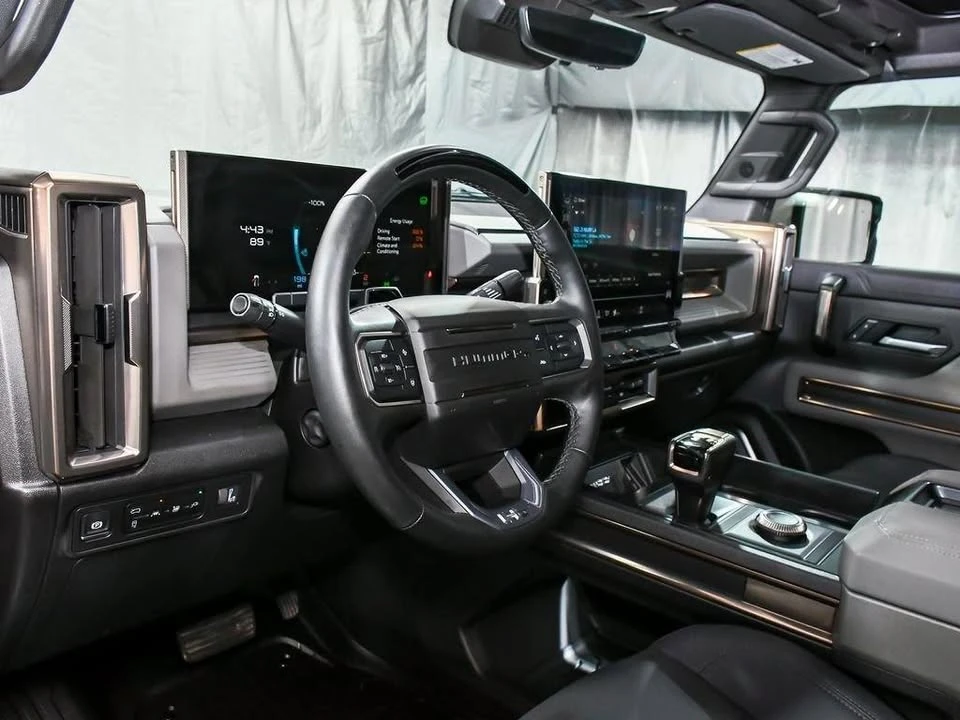 2025 GMC Hummer EV - Image 20 of 20