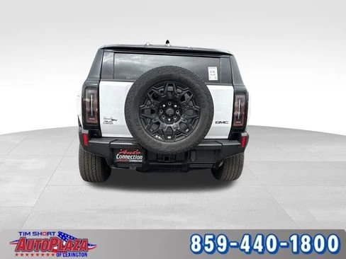 2025 GMC Hummer EV - Image 10 of 16