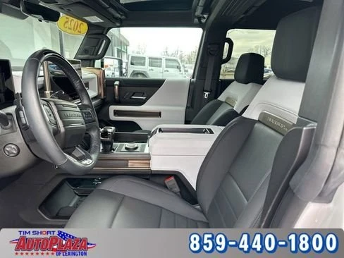 2025 GMC Hummer EV - Image 5 of 16
