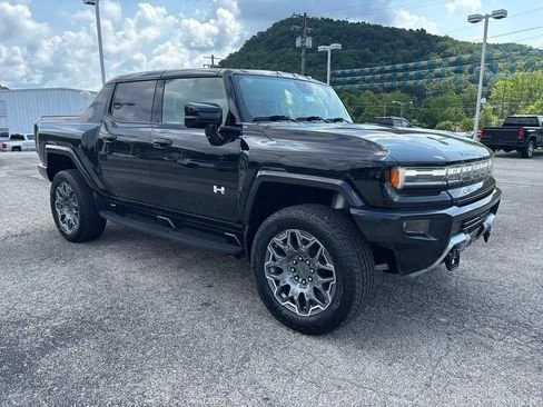 2025 GMC Hummer EV - Image 7 of 20