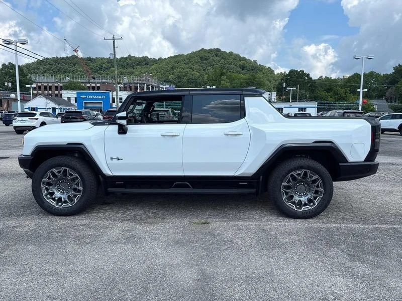 2025 GMC Hummer EV - Image 3 of 20
