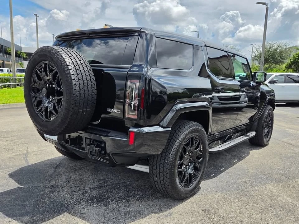 2025 GMC Hummer EV - Image 3 of 19