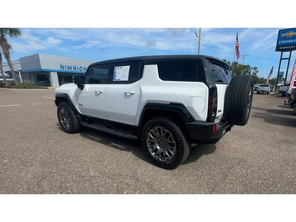 2025 GMC Hummer EV - Image 4 of 20