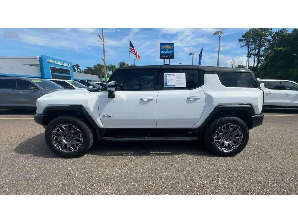 2025 GMC Hummer EV - Image 5 of 20