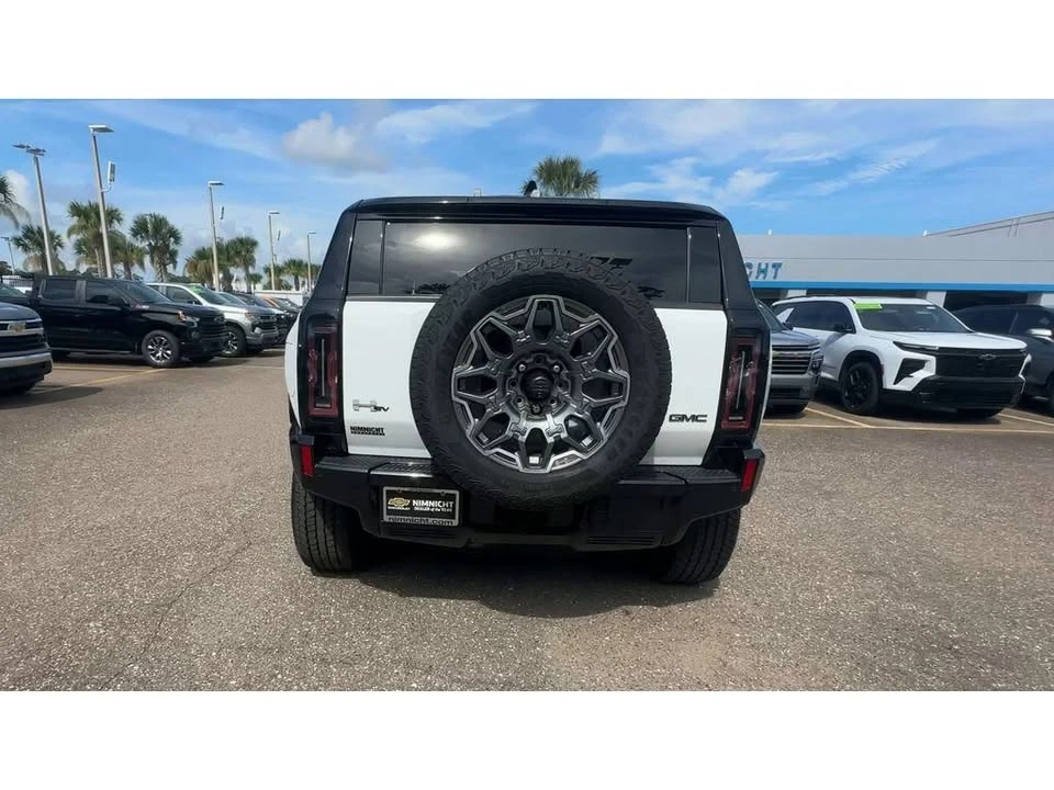 2025 GMC Hummer EV - Image 3 of 20
