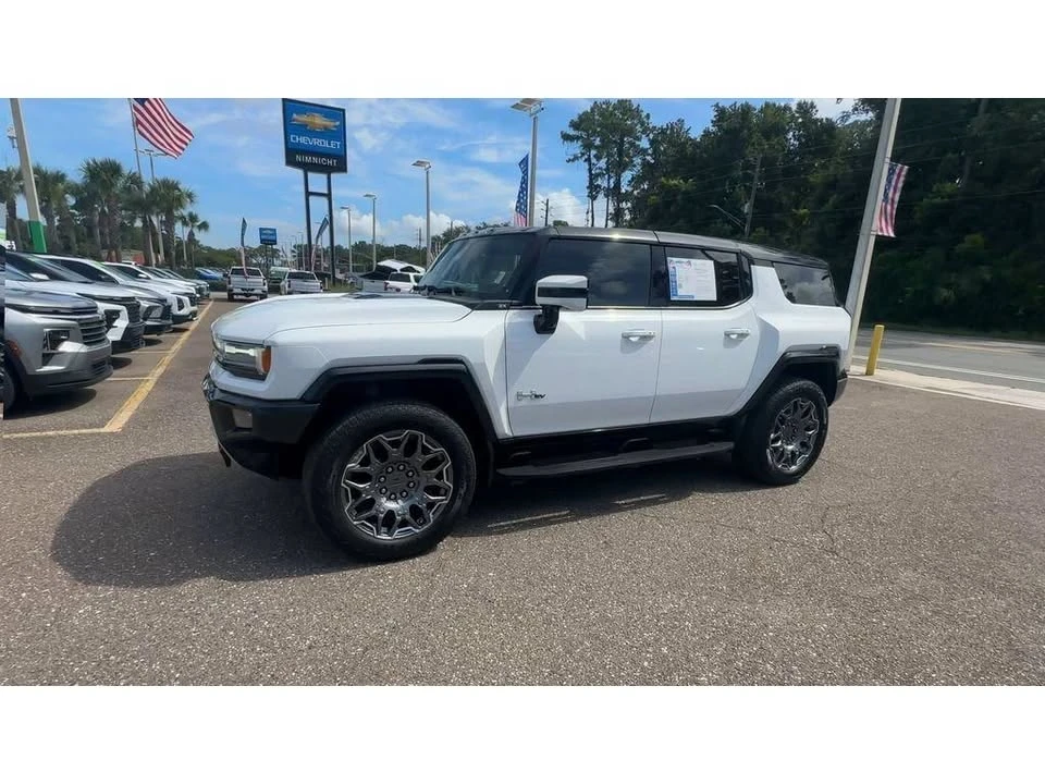 2025 GMC Hummer EV - Image 6 of 20
