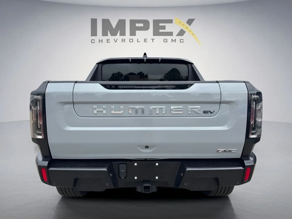 2025 GMC Hummer EV - Image 4 of 15