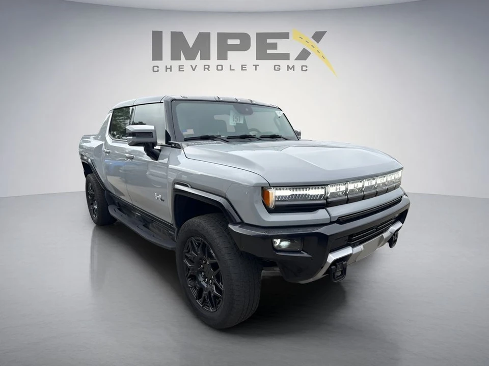 2025 GMC Hummer EV - Image 6 of 15