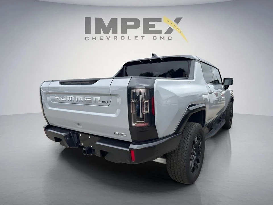 2025 GMC Hummer EV - Image 5 of 15