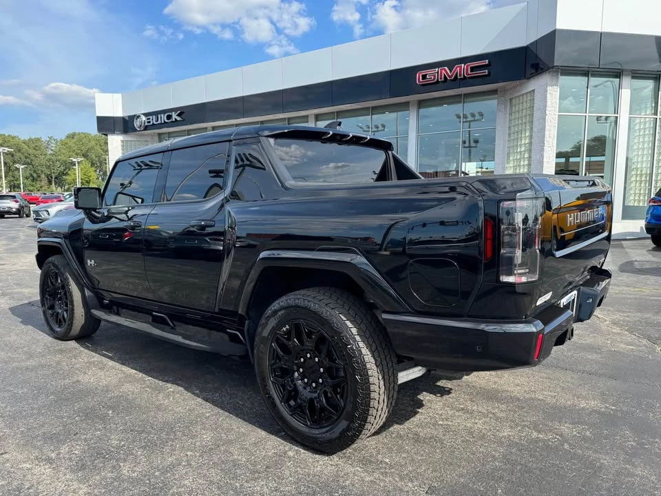 2025 GMC Hummer EV - Image 7 of 20