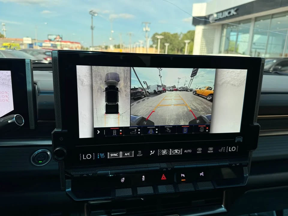 2025 GMC Hummer EV - Image 20 of 20